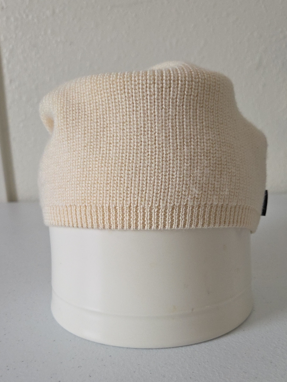 Athleta Cream Ribbed Knit Slouch Beanie